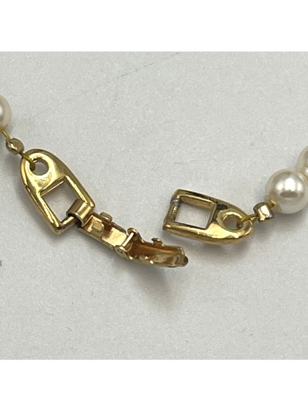 Vintage 80s Napier Necklace Faux Pearl Beaded Gold Tone Patent 4,774,743 - Picture 14 of 16